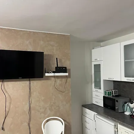 холи Apartament *